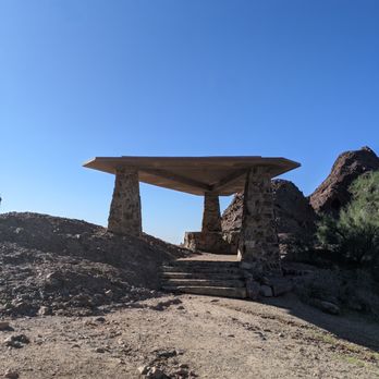 Camelback Mountain - Parks Near Me - Phoenix, Arizona