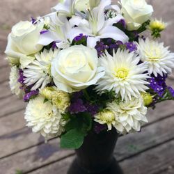 Angel's Green Flower Shop
