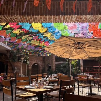 Los Tres Gallos - Dinning Space - Mexican Near Me - Cabo San Lucas, BCS