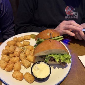 The Café - American Near Me - Funner, California