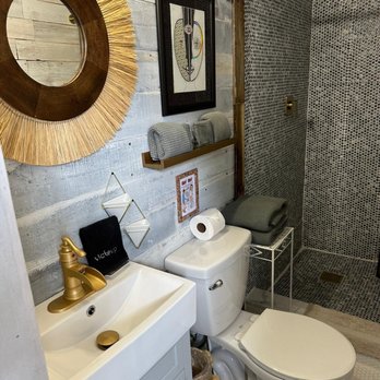 Go Home Cleaning Service - Bathroom - Home Cleaning Near Me