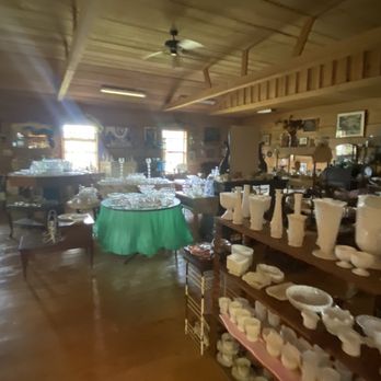 Butterflies & Blessings - Antiques Near Me - Flora, Mississippi