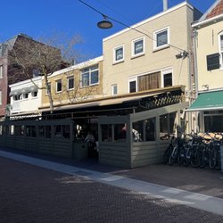 Broodje Midas - Covered, heated outdoor patio