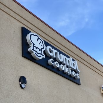 Crumbl - Oak Brook - Store front - Bakeries Near Me - Oak Brook Terrace, Illinois