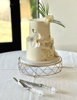 Violet Cake Co. by null