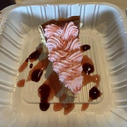 Burnt cheesecake with Ohelo berry cream