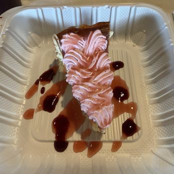 Kale’s Hale - Burnt cheesecake with Ohelo berry cream - Barbeque Near Me - Honolulu, Hawaii