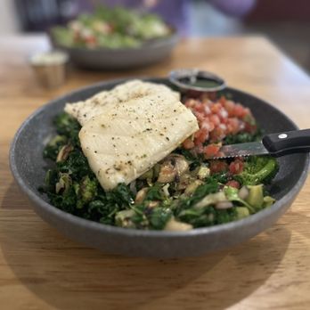 Great Full Gardens - South - Paleo Bowl with Chilean Sea Bass - New American Near Me - Reno, Nevada