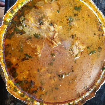 Rangoli Indian Cuisine - Chicken curry - Indian Near Me - Auburn Hills, Michigan