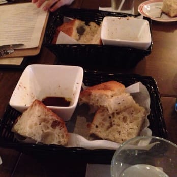 London Wine Bar - Bread with oil and vinegar - Wine Bars Near Me - London, Ontario London Wine Bar - Bread with oil and vinegar - Wine Bars Near Me - London, Ontario