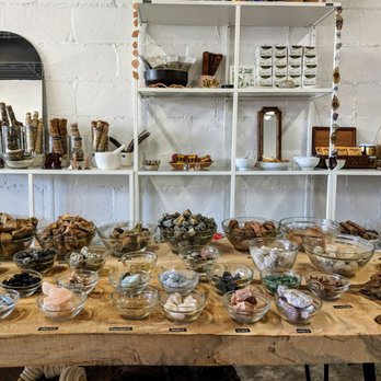Jo and June - Crystal collection - Used, Vintage & Consignment Near Me - Tulsa, Oklahoma