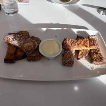 Eggsperts Cafe - Churro French Toast Stix - Breakfast & Brunch Near Me - Orland Park, Illinois