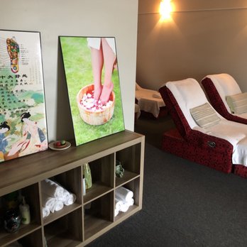 Chinese Massage Clinic - Spa entryway - Massage Therapy Near Me - Baton Rouge, Louisiana