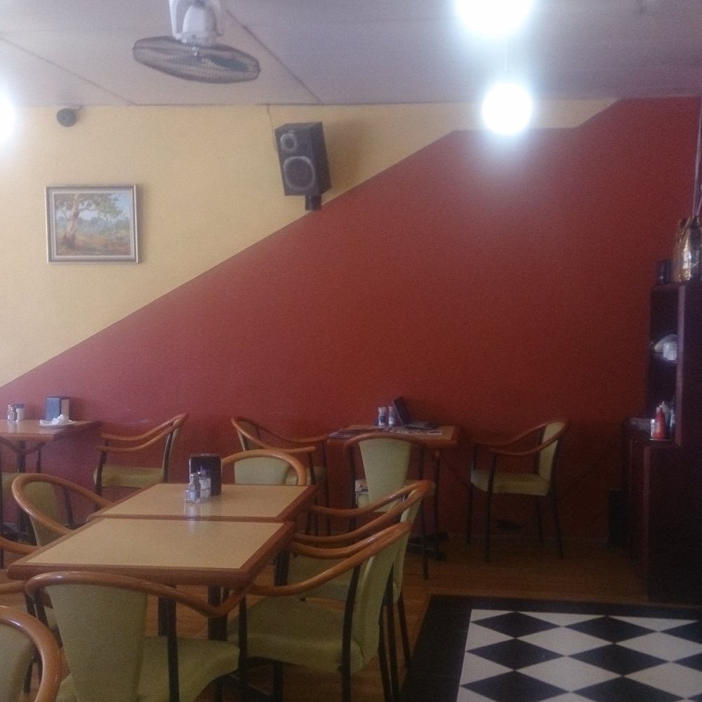 Charlies Cafe - Inside Charlies - Restaurants Near Me - Woolloomooloo, NSW