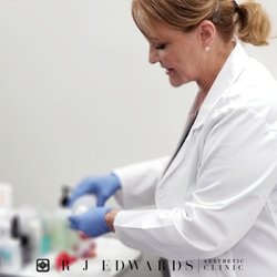 R Jessie Edwards, FNP - R. Jessie Edwards MN, FNP-BC preparing to perform a Botox injection.