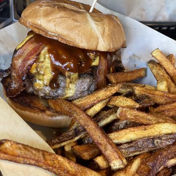 Cheffrey Eats - The Pig Out Burger - Food Trucks Near Me - Boca Raton, Florida Cheffrey Eats - The Pig Out Burger - Food Trucks Near Me - Boca Raton, Florida