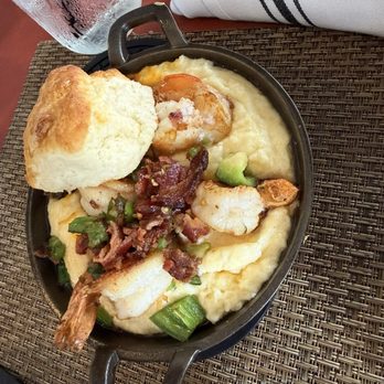 Blvd Bistro - Jumbo Shrimp & Grits - American Near Me - New York, New York