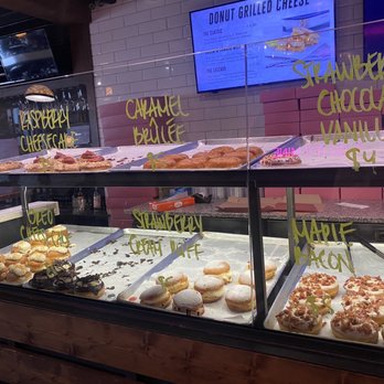 Grounds Donut House - Donuts Near Me - Danbury, Connecticut