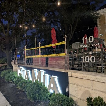Gia Mia - Italian Near Me - Naperville, Illinois