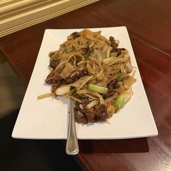 U & Tea - Beef Ho Fun - Chinese Near Me - Bethlehem, Pennsylvania