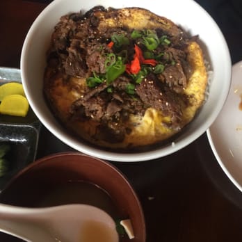 Maki - Beef Donburri Bowl, I 3 Japanese pickles (left side of pic) - Sushi Bars Near Me - Rockville, Maryland