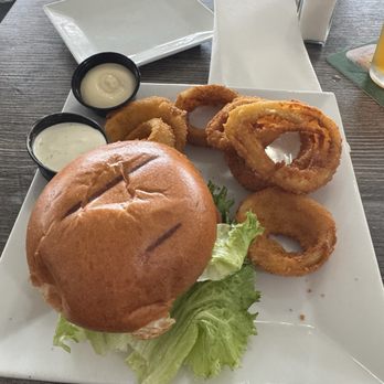 Marina Bar & Grill - Classic Burger - Burgers Near Me - Discovery Bay, California