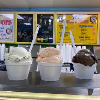 Frozen Moo - three different flavors of ice cream - Ice Cream & Frozen Yogurt Near Me - Hilton Head Island, South Carolina Frozen Moo - three different flavors of ice cream - Ice Cream & Frozen Yogurt Near Me - Hilton Head Island, South Carolina