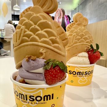 Somisomi - Upside-down ah-Boong - Desserts Near Me - Carrollton, Texas