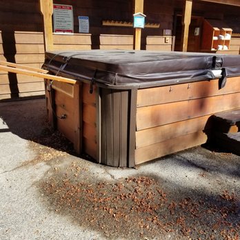 Cooper Spur Mountain Resort - Sweet hot tub time machine! - Ski Resorts Near Me - Mt Hood, Oregon Cooper Spur Mountain Resort - Sweet hot tub time machine! - Ski Resorts Near Me - Mt Hood, Oregon