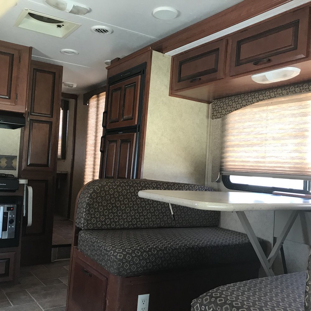 Woody RV Rentals - RV Rental Near Me - Granger, Texas Woody RV Rentals - RV Rental Near Me - Granger, Texas