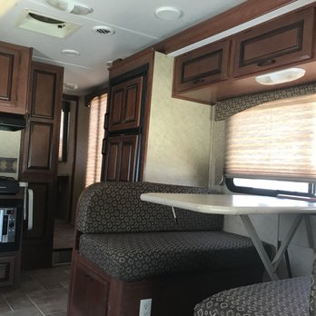 Woody RV Rentals - RV Rental Near Me - Granger, Texas