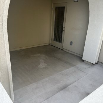 The Silvergate - Patio - Apartments Near Me - Brentwood, California