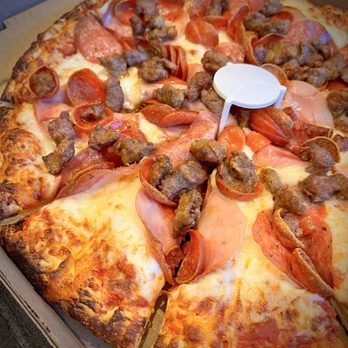 Pijja Paradise - Small World Meatizza - Pizza Near Me - Pittsburg, California