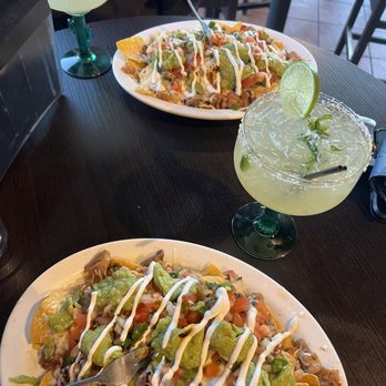 Two Amigos Mexican Taqueria - Super nachos with chicken and spicy margarita - Mexican Near Me - Pleasanton, California Two Amigos Mexican Taqueria - Super nachos with chicken and spicy margarita - Mexican Near Me - Pleasanton, California