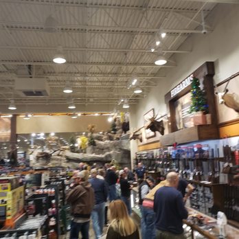 Cabela's - Lots of people waiting to be helped at the gun counter. Too many for the overworked guys behind the counter to be able to handle. - Outdoor Gear Near Me - Gainesville, Virginia