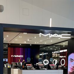MAC Cosmetics
