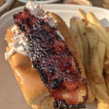 Food For Thought - Lobster roll - Gastropubs Near Me - Cape Neddick , Maine