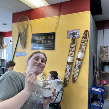 The Tackle Box - Cute Decore - Ice Cream & Frozen Yogurt Near Me - Lindstrom, Minnesota The Tackle Box - Cute Decore - Ice Cream & Frozen Yogurt Near Me - Lindstrom, Minnesota