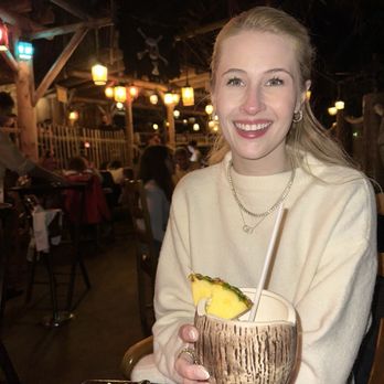 Captain Jack's - They make a surprisingly good pinia colada - Seafood Near Me - Chessy, 77 Captain Jack's - They make a surprisingly good pinia colada - Seafood Near Me - Chessy, 77