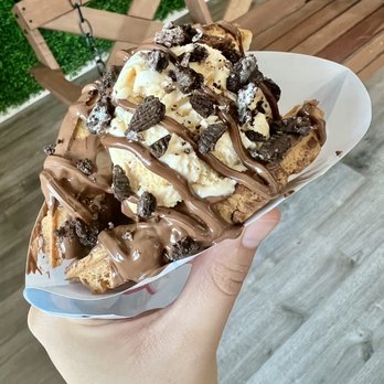 Dessert Lab - Waffwich - Ice Cream & Frozen Yogurt Near Me - Richardson, Texas