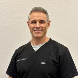 Total Health & Rehab Center - Dr. Michael Minett, chiropractor