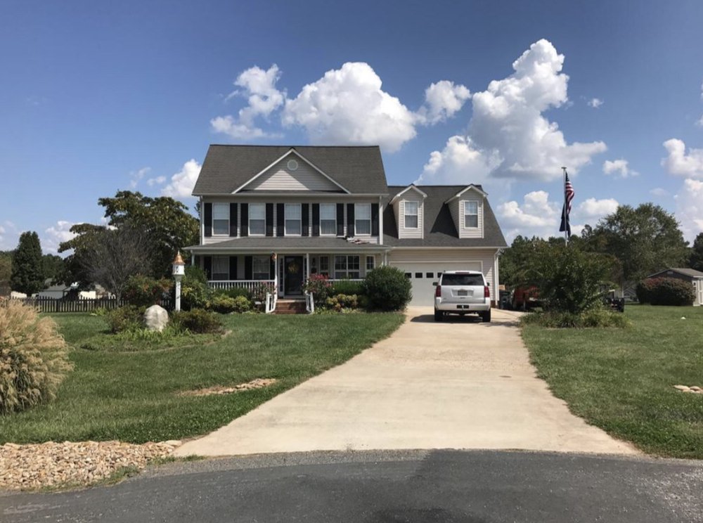 Slide of United Roofing