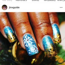 Temecula Home Spa - Frozen Christmas nails