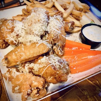 Sierra Gold - 10-pcs Garlic-Parmesan Bone-In Fried ChickenWings - New American Near Me - Reno, Nevada Sierra Gold - 10-pcs Garlic-Parmesan Bone-In Fried ChickenWings - New American Near Me - Reno, Nevada
