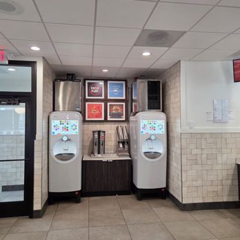 Wendy's - Burgers Near Me - Sunbury, Ohio Wendy's - Burgers Near Me - Sunbury, Ohio