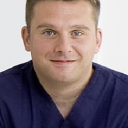 Dr. med. dent. Daniel Homann - Fachzahnarzt für Oralchirurgie Dr. Daniel Homann