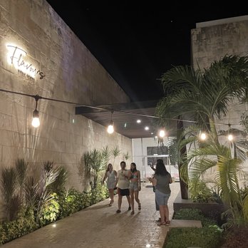Azul Fives - Flavors (all-inclusive buffet on resort grounds) - Resorts Near Me - Playa del Carmen, ROO Azul Fives - Flavors (all-inclusive buffet on resort grounds) - Resorts Near Me - Playa del Carmen, ROO