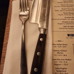 Flat Iron - Check out that knife