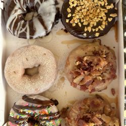 The Flip-Flop, Chocolate Caramel Crunch, Sand Dollar(I think), Maple Bacon(2X) and Beach Ball