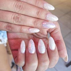Pinky Elegant Nails